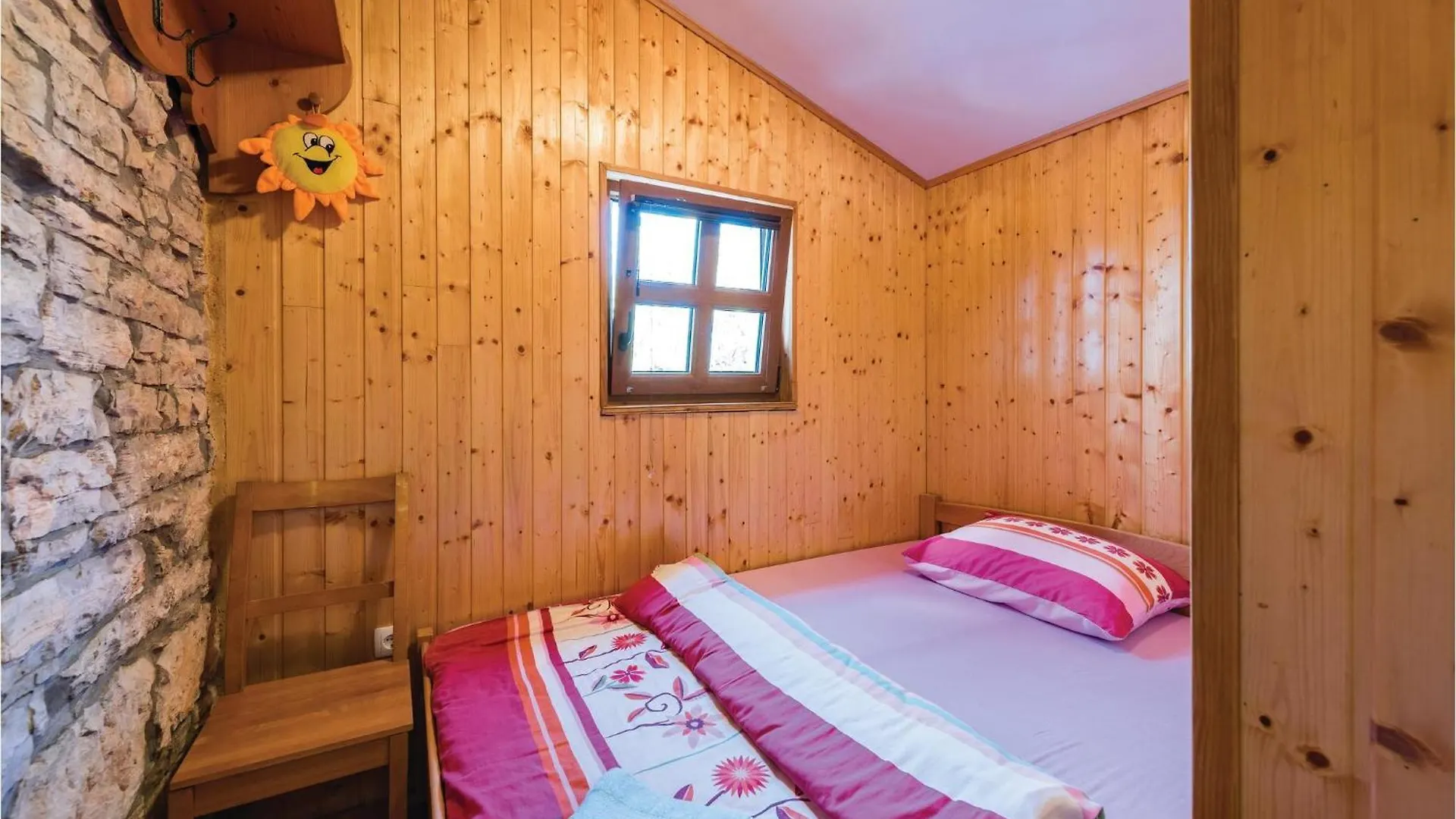 Vakantiehuis Nice home in Pazin with 3 Bedrooms, Jacuzzi&Outdoor swimming pool Heki